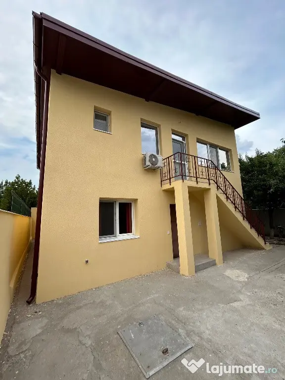 Casa individuala in Rosu Chiajna formata din 2 apartamente - Chiajna (Bucuresti-Ilfov)