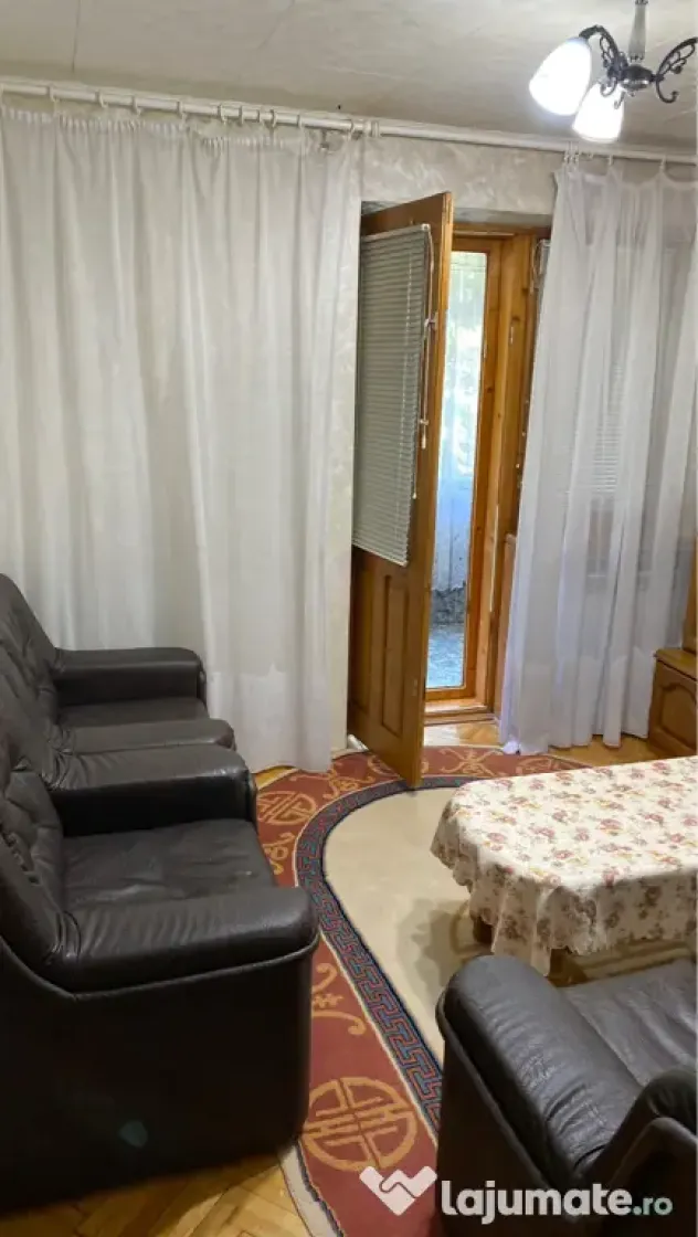 Apartament 2 camere de închiriat - Str.Eudoxiu Hurmuzachi