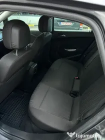 Opel Astra J - 1.7 CDTI - Comenzi pe volan/vocale - AC .