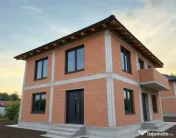 Casa Individuala 5 camere, 175 mp, teren 700 mp Baciu Cluj 