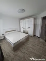 Casă cu Etaj și Pod, 325 mp, Teren 1045 mp, Construcție 