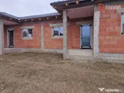 Duplex de vanzare cu 3 camere, localitate Izvin 