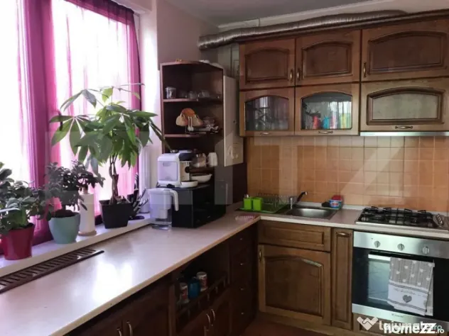 Apartament 3 camere, etaj 1, 70 mp, zona Porii - Floresti (Cluj)