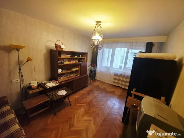 Apartament cu 2 camere de vânzare în zona Maratei - Piatra-Neamt (Neamt)