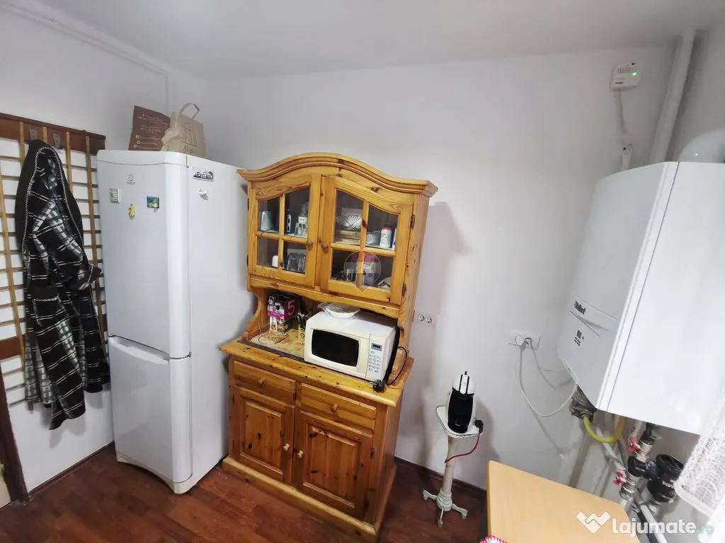 Apartament cu 2 camere de vânzare în zona Maratei - Piatra-Neamt (Neamt)