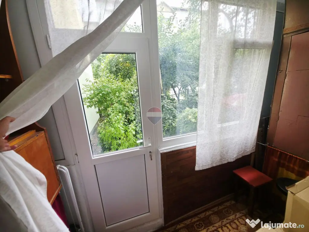 Apartament cu 2 camere de vânzare în zona Maratei - Piatra-Neamt (Neamt)