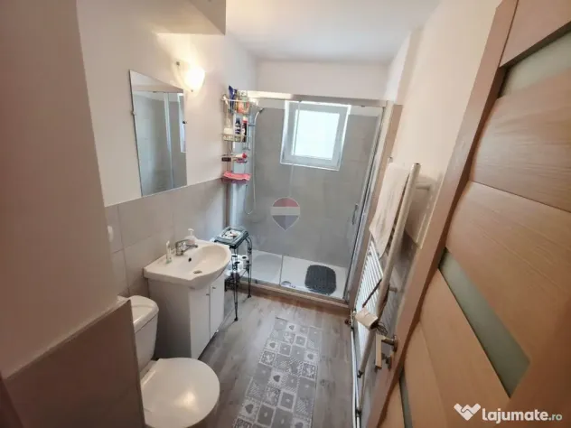 Apartament cu 2 camere de vânzare în zona Maratei - Piatra-Neamt (Neamt)