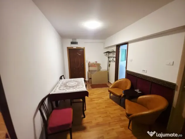 Apartament cu 2 camere de vânzare în zona Maratei - Piatra-Neamt (Neamt)