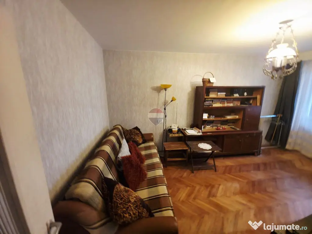 Apartament cu 2 camere de vânzare în zona Maratei - Piatra-Neamt (Neamt)