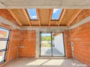 Duplex la roșu - 120 mp utili - Teren 470 mp zona Paulesti 