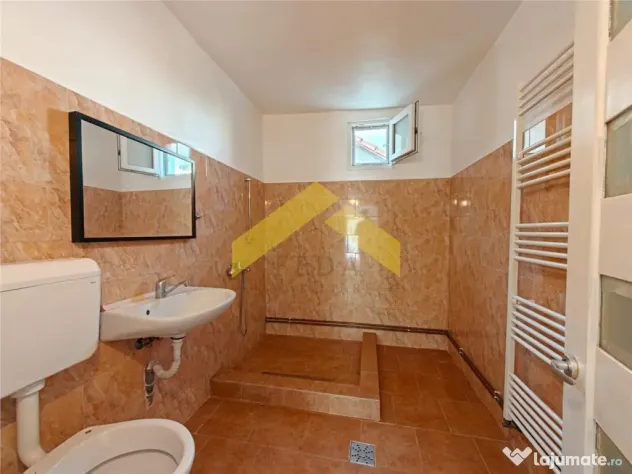CASA DE VANZARE-SUBCETATE-PE COLT-TEREN 932mp - Arad (Arad)