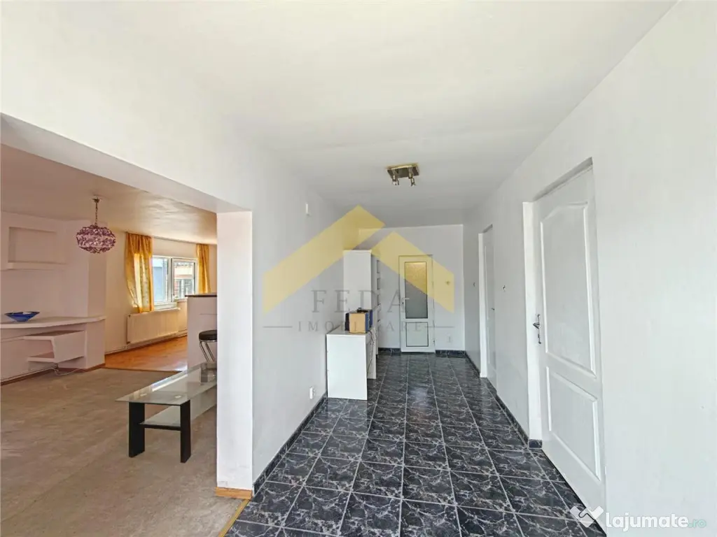 CASA DE VANZARE-SUBCETATE-PE COLT-TEREN 932mp - Arad (Arad)