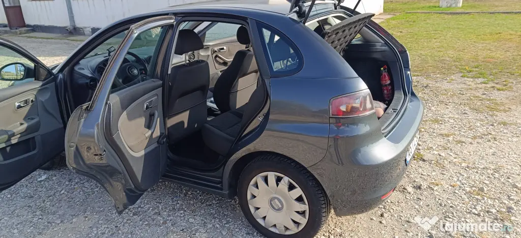 Vând Seat Ibiza 2006 /1.2 ; benzina ,DISTRIBUTIE SCHIMBATA , Pitești Proprietar