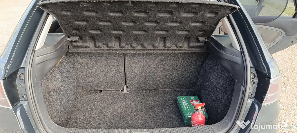 Vând Seat Ibiza 2006 /1.2 ; benzina ,DISTRIBUTIE SCHIMBATA , Pitești Proprietar
