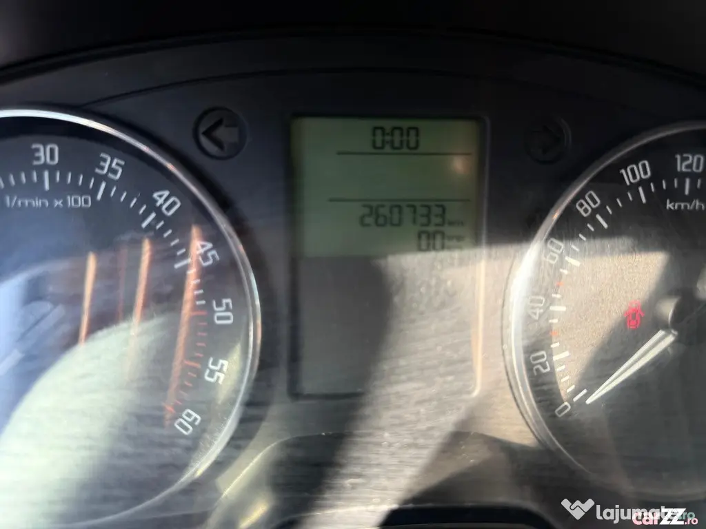 Skoda Fabia Break 1.6 TDI 90 CP – 2013 – mici defecte estetice