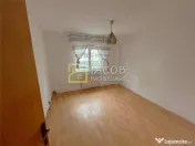 Apartament 3 camere, zona Ana Ipatescu - Bistrita Lac, str. 