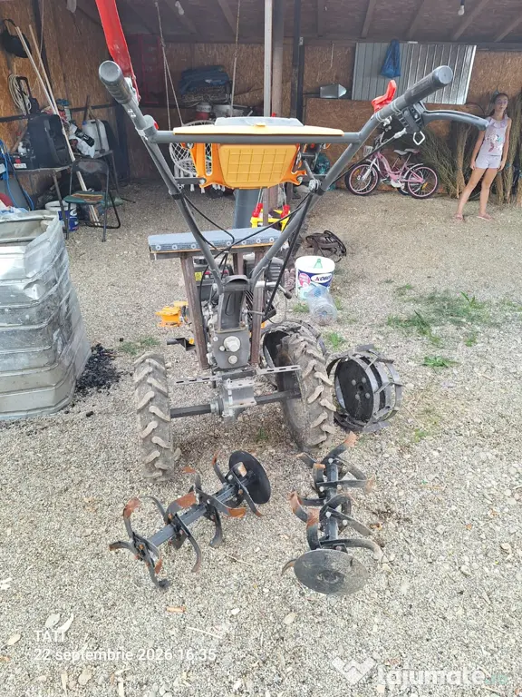 Motocultor