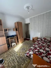 - Apartament 3 camere confort 1 decomandat, zona Progresu 