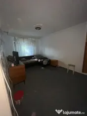 - Apartament 3 camere confort 1 decomandat, zona Progresu 