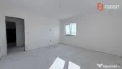 Duplex cu 4 camere despartit prin baie, Mosnita Veche 