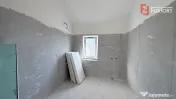 Duplex cu 4 camere despartit prin baie, Mosnita Veche 