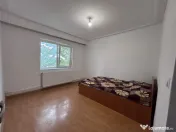 Apartament 2 camere Buzaului. Etaj 3 - zugravit recent.