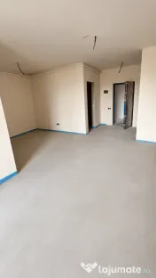 Constructor, vand apartament 1 camera str. Tineretului Floresti 