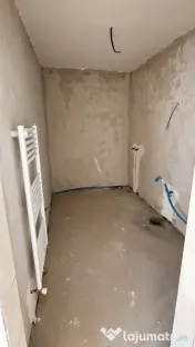Constructor, vand apartament 1 camera str. Tineretului Floresti 