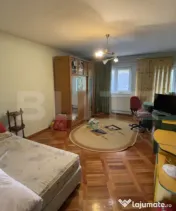 Vilă cu suprafață de 320 mp, teren 500 mp și garaj + 2 l 
