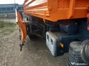 Mercedes-Benz Actros 4x4 basculabil, echipat pentru deszapezire 