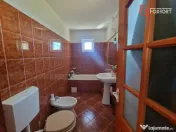 Casa individuala cocheta, cu 4 camere - Remetea Mare 