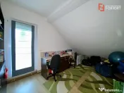 Casa cu 6 camere de vanzare in localitatea Sanandrei, zona C