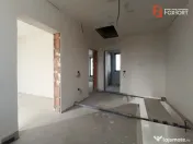 Casa insiruita cu 3 camere, 90 mp utili si teren de 300 mp, 