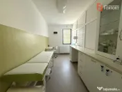 COMISION 0% 2 Cladiri medicale, una amenajata deja, teren 44 