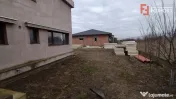 Casa 8 camere ,Sacalaz-Ideala pentru 2 familii 