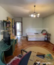 Vilă cu suprafață de 320 mp, teren 500 mp și garaj + 2 l 