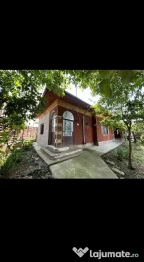 Casă de vânzare Comana