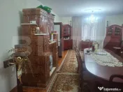 PROPRIETATE DEOSEBITĂ ÎN LUNGULEȚU – CASĂ TIP CONAC, 1