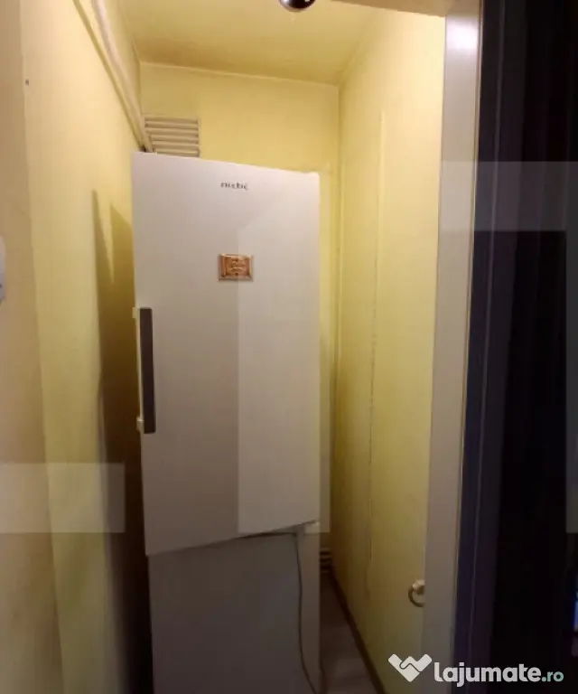 Apartament 4 camere, decomandat, 74,75 mp, etaj 1, zona Lice - Slatina (Olt)
