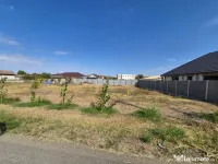 TEREN INTRAVILAN VARIA#536; - 700mp - ASFALT - FRONT 20m - U 