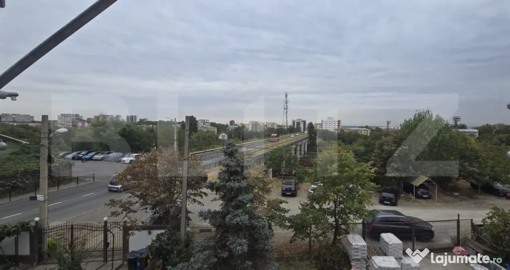 Cladire P+2E, 900 mp utili, Potential pentru bussines medica - Craiova (Dolj)