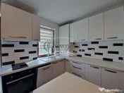 2 camere de inchiriat in Intre Lacuri 