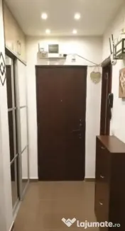 Dristor etaj 3 decomandat 