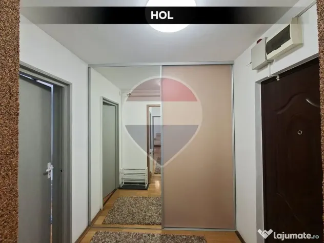 Apartament primitor cu 3 camere, etaj 2 –DE VANZARE - Baia Mare (Maramures)