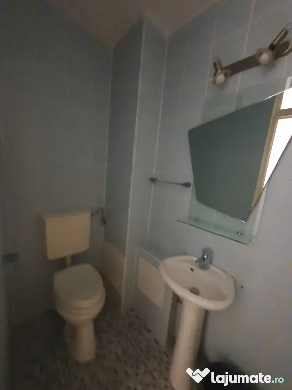 De închiriat apartament 2 camere Militari
