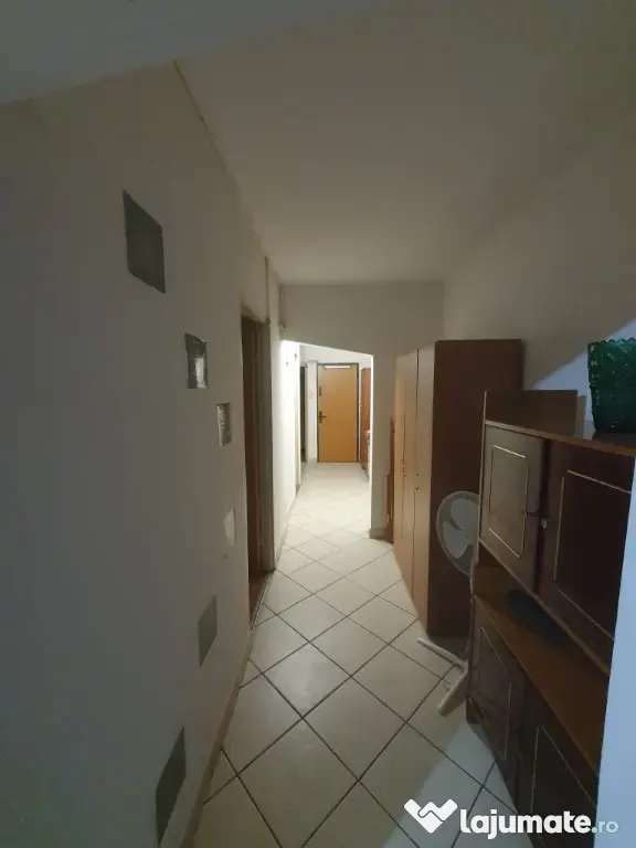 De închiriat apartament 2 camere Militari