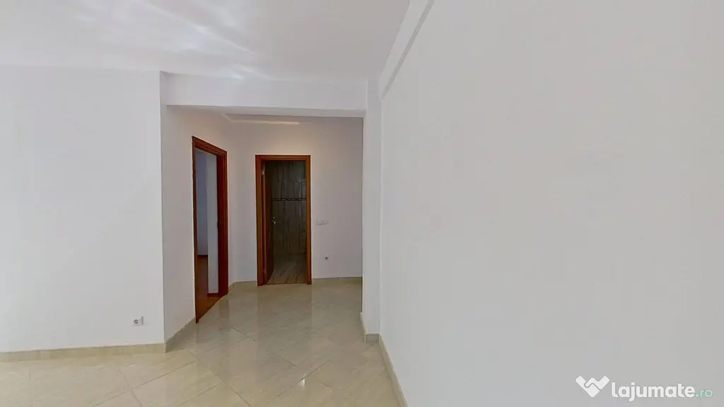 Apartament în vilă cu curte, etaj 1 - Bucuresti (Bucuresti-Ilfov)