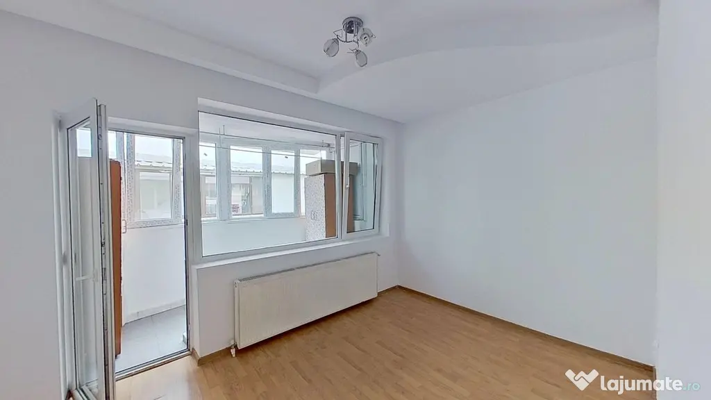 Apartament în vilă cu curte, etaj 1 - Bucuresti (Bucuresti-Ilfov)