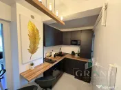 Apartament 2 camere modern 43mp | jacuzzi | balcon | Zona Iu 