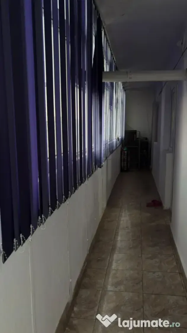 Închiriez apartament 3 camere